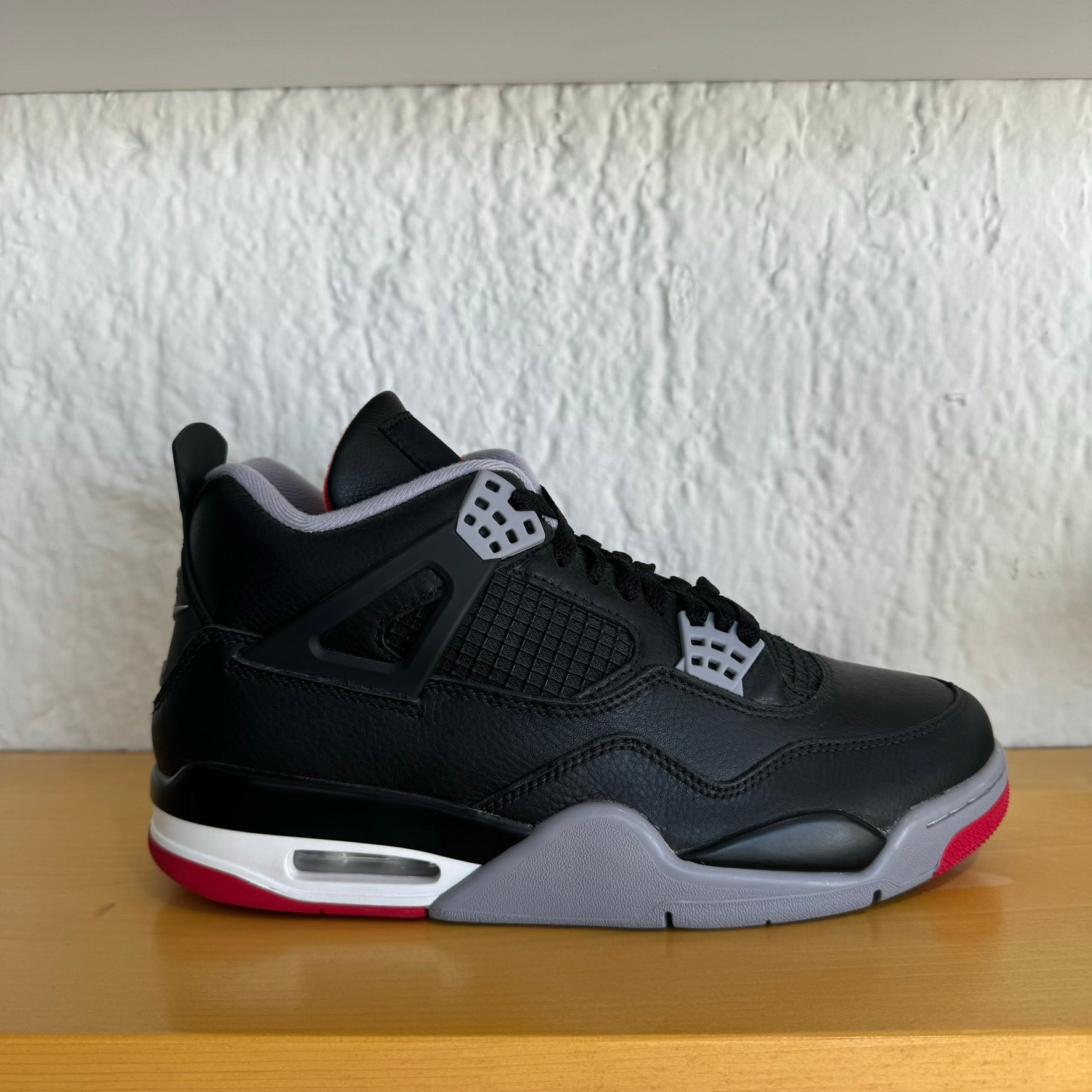 Nike jordan retro 4 bred online