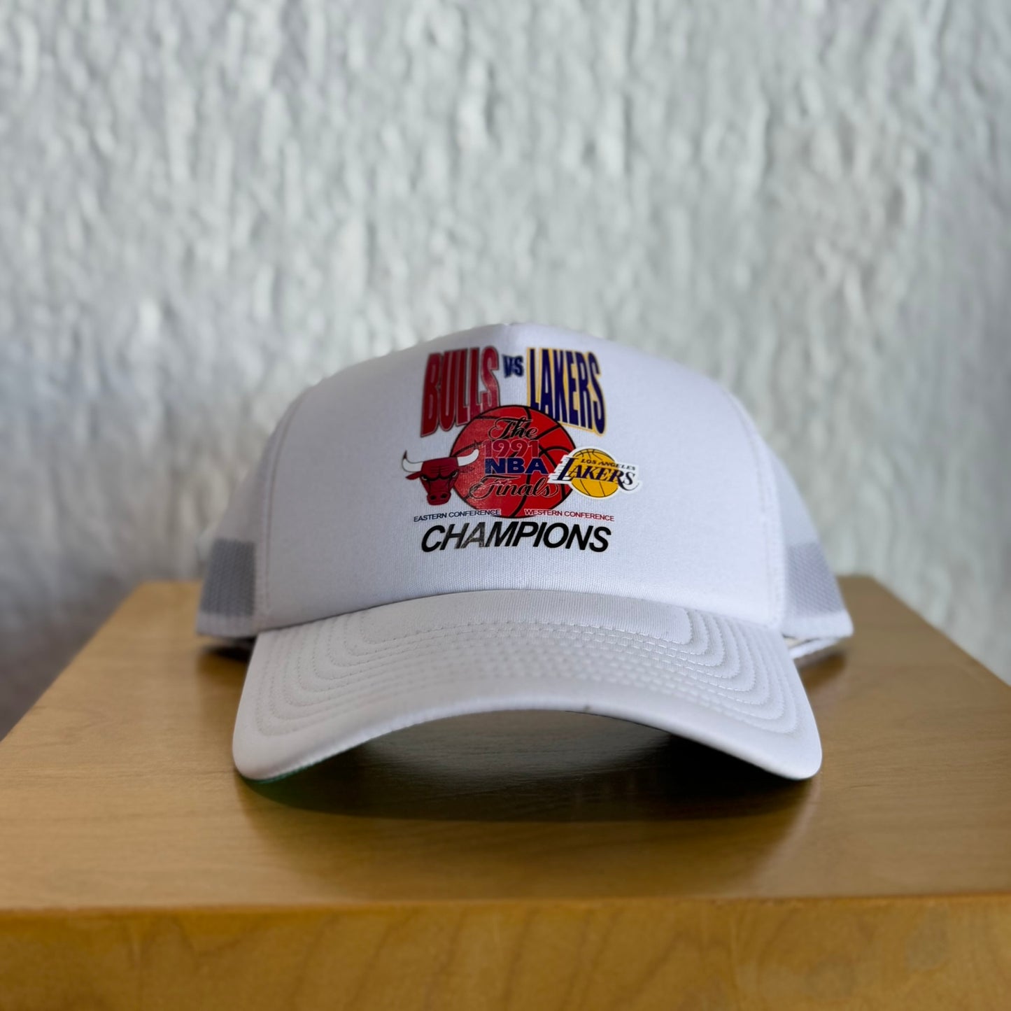 Gorra Mitchell and Ness Bulls vs Lakers