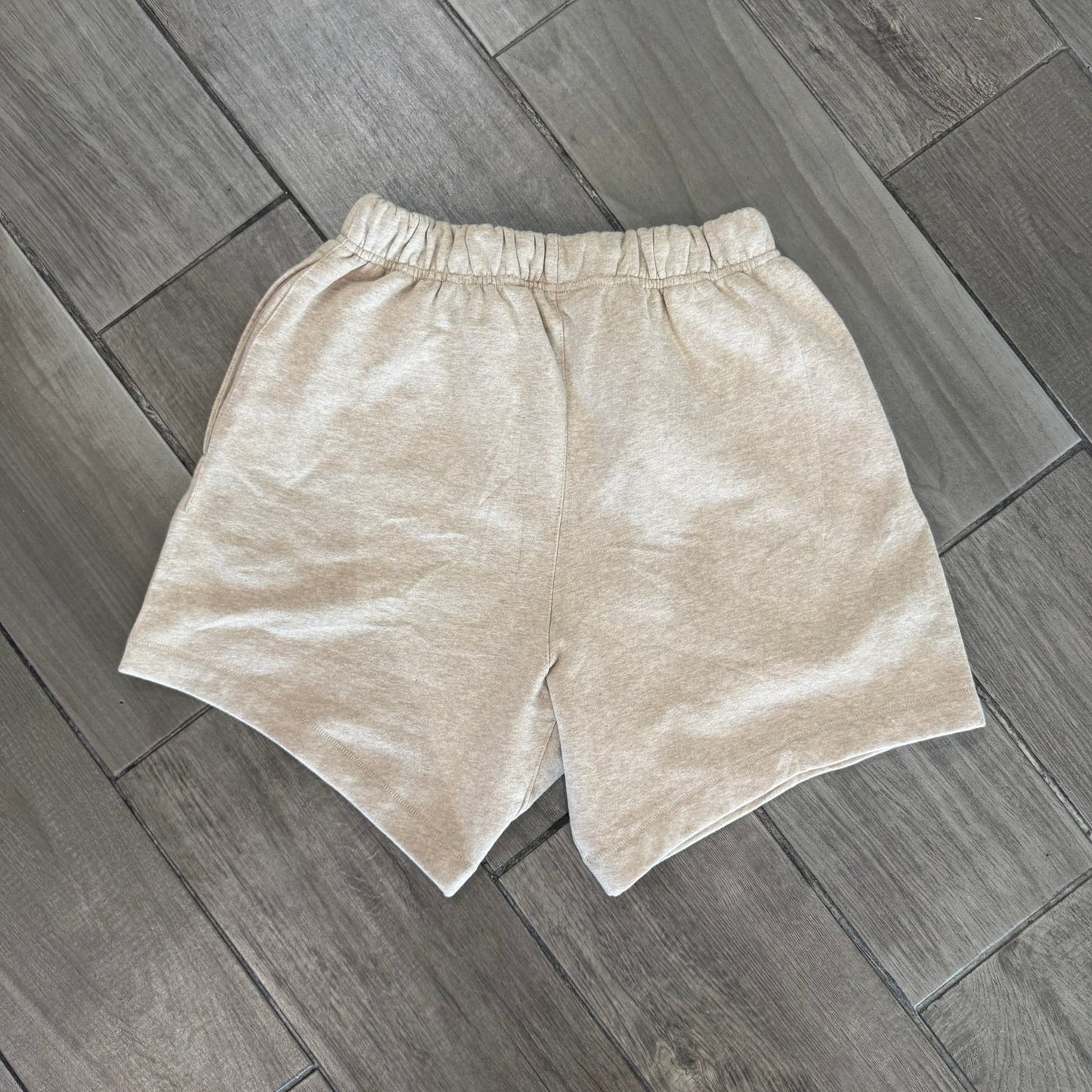 Short Essentials Light Beige