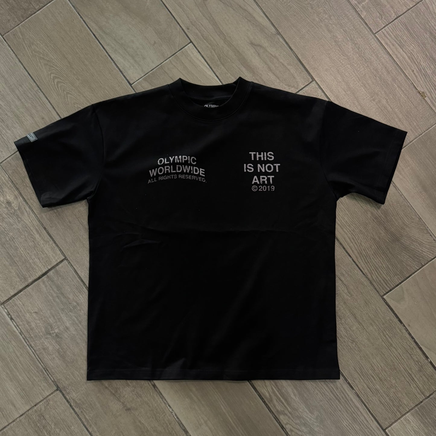 Tee Olympic 'This Is Not Art' Black Grey