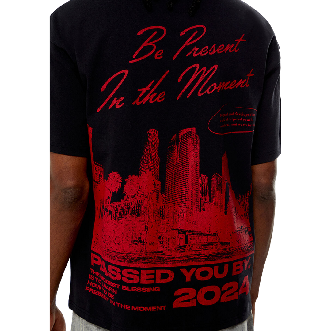 Tee Pacsun "Present" Black