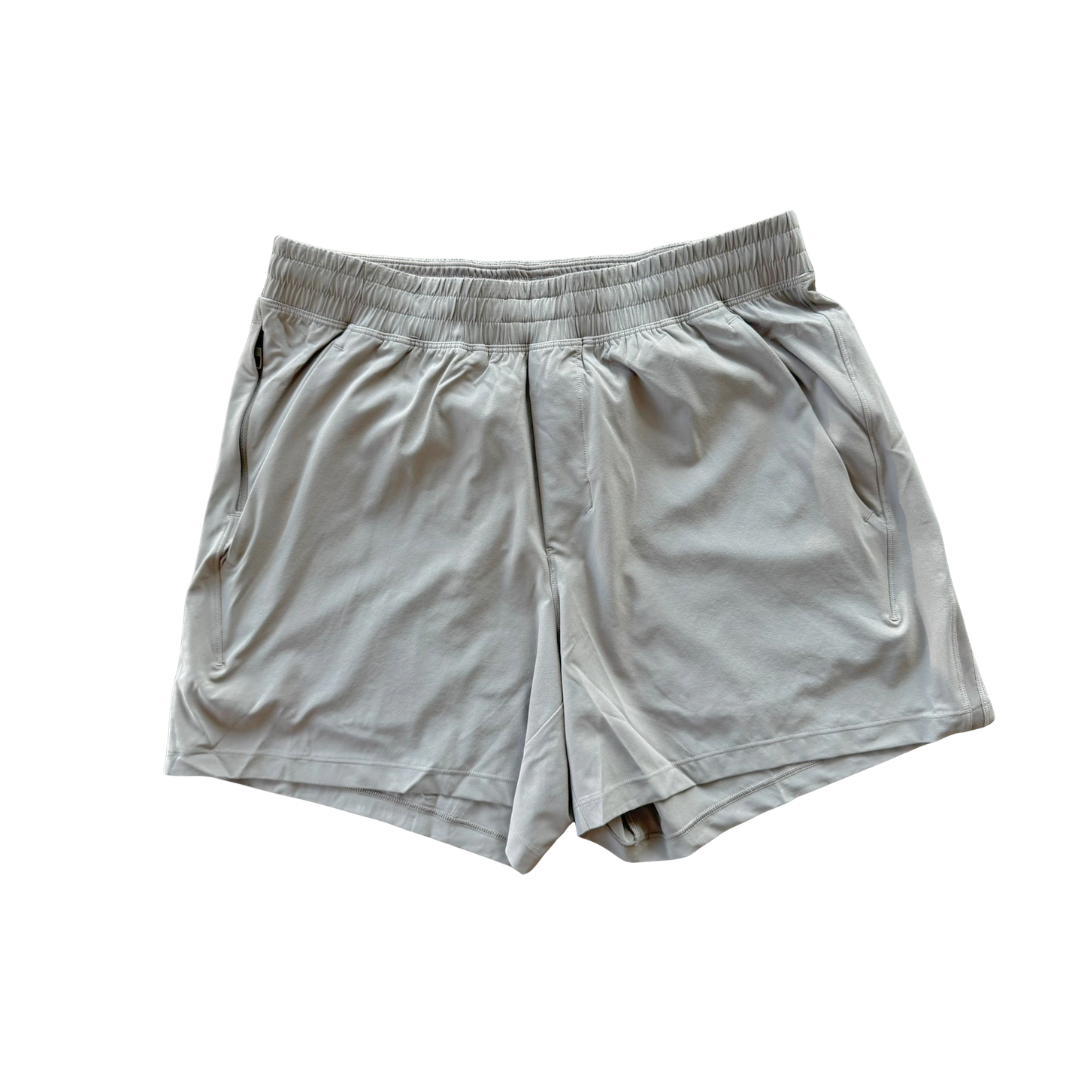 Short Lululemon "Pace Breaker" Wshg