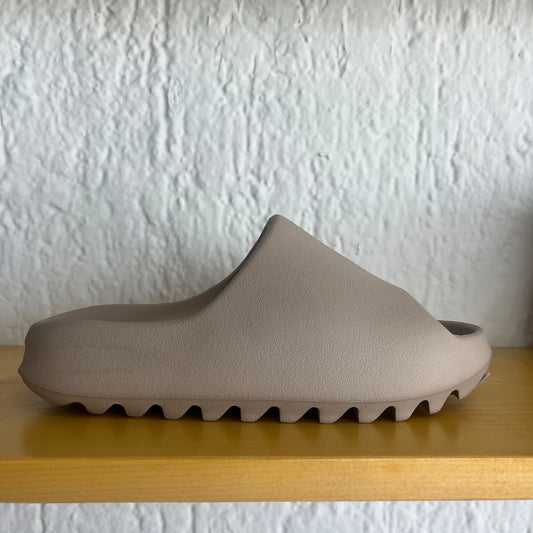 Yeezy Slide Pure