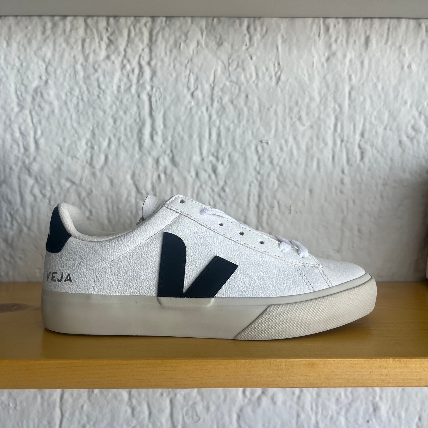 Veja Low