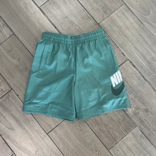 Short Nike Green
