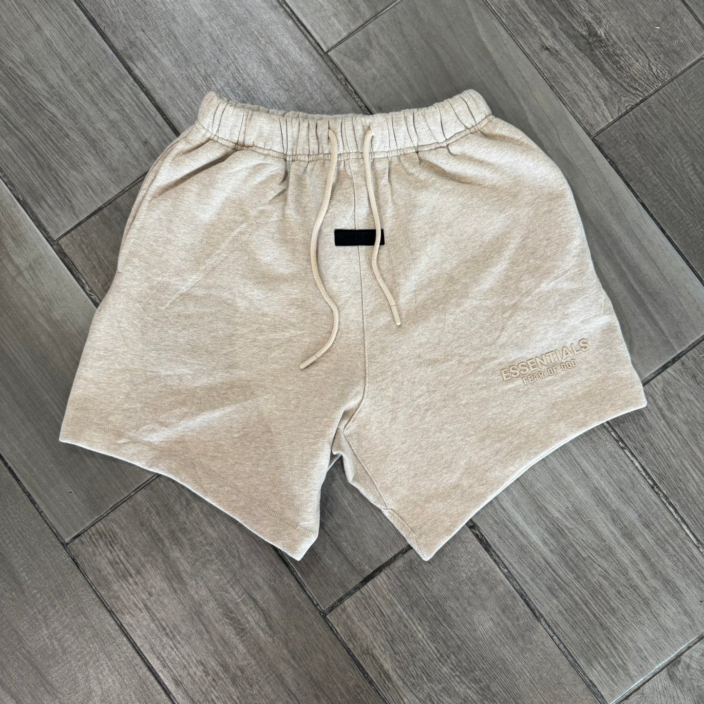 Short Essentials Light Beige