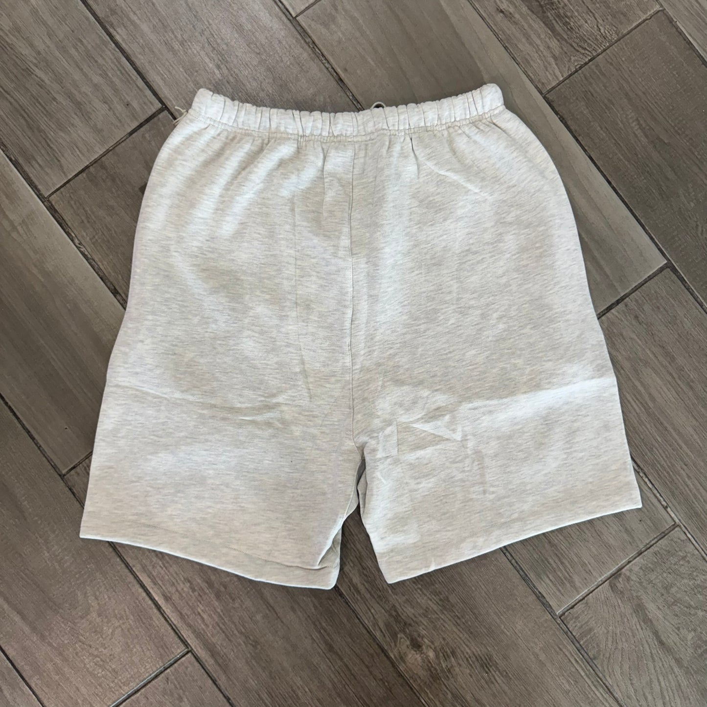 Short Essentials Grey