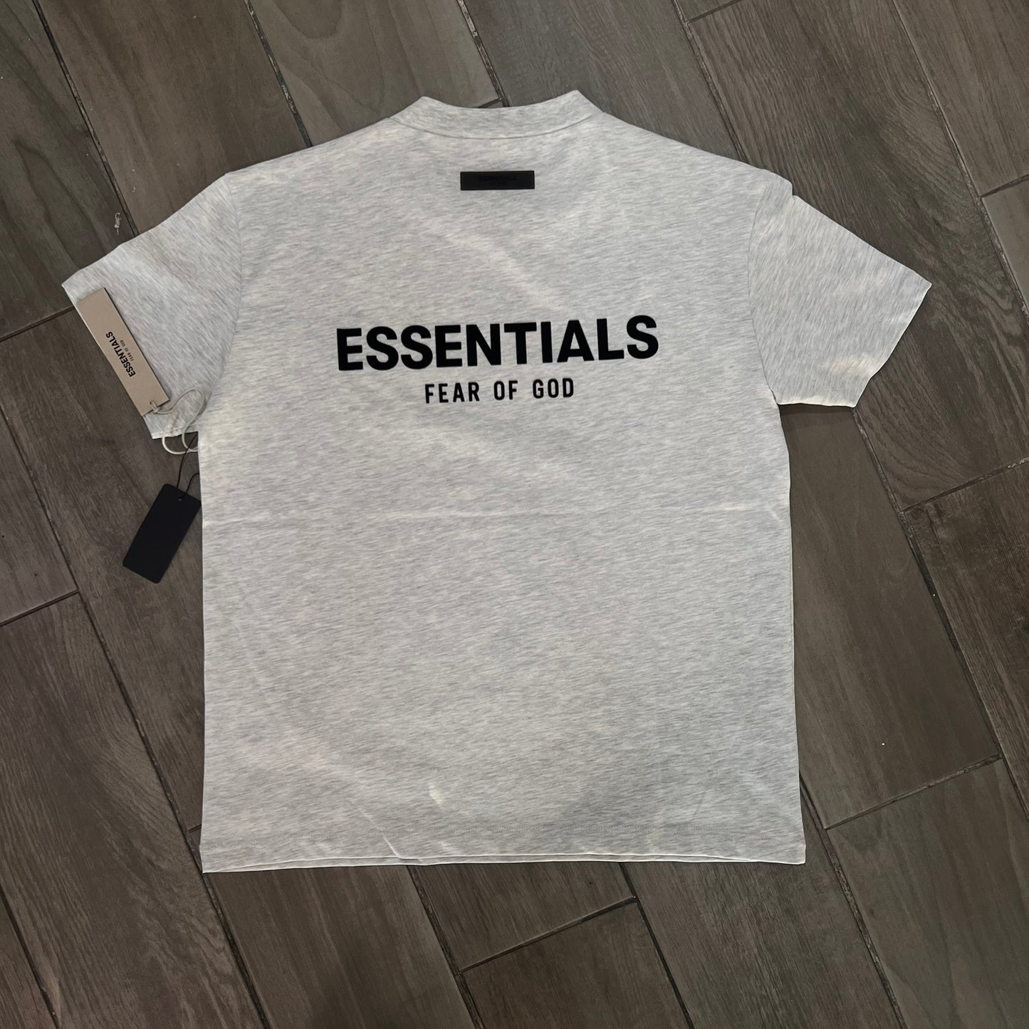 Tee Essentials Grey