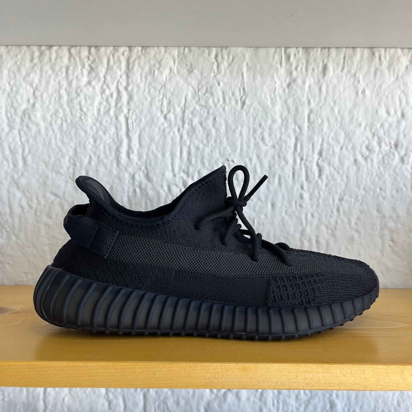 Yeezy 350 Onyx